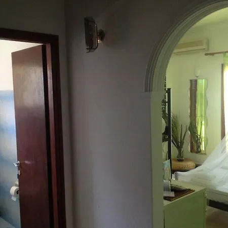 Thomas Art Hotel