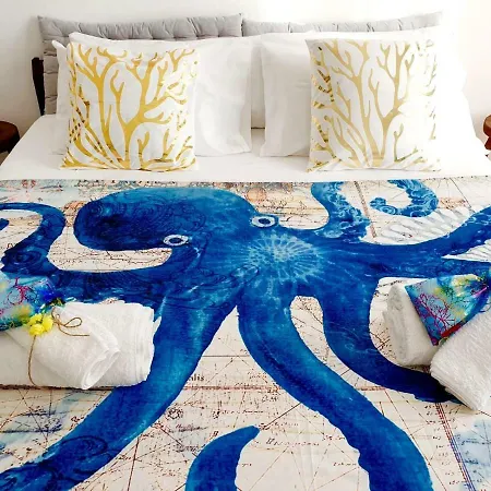 Thomas Art Hotel 3*